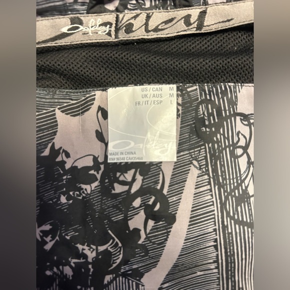 Oakley Women's Jacket Size Medium Black‎ Waist Tie Full Zip Hooded Coat - Picture 11 of 13